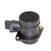 РАСХОДОМЕР ВОЗДУХА В СБОРЕ (В КОРПУСЕ) AUDI A3 (8L1) (96-03), A3 [8PA] SPORTBACK (04-13), A4 [B6] (0